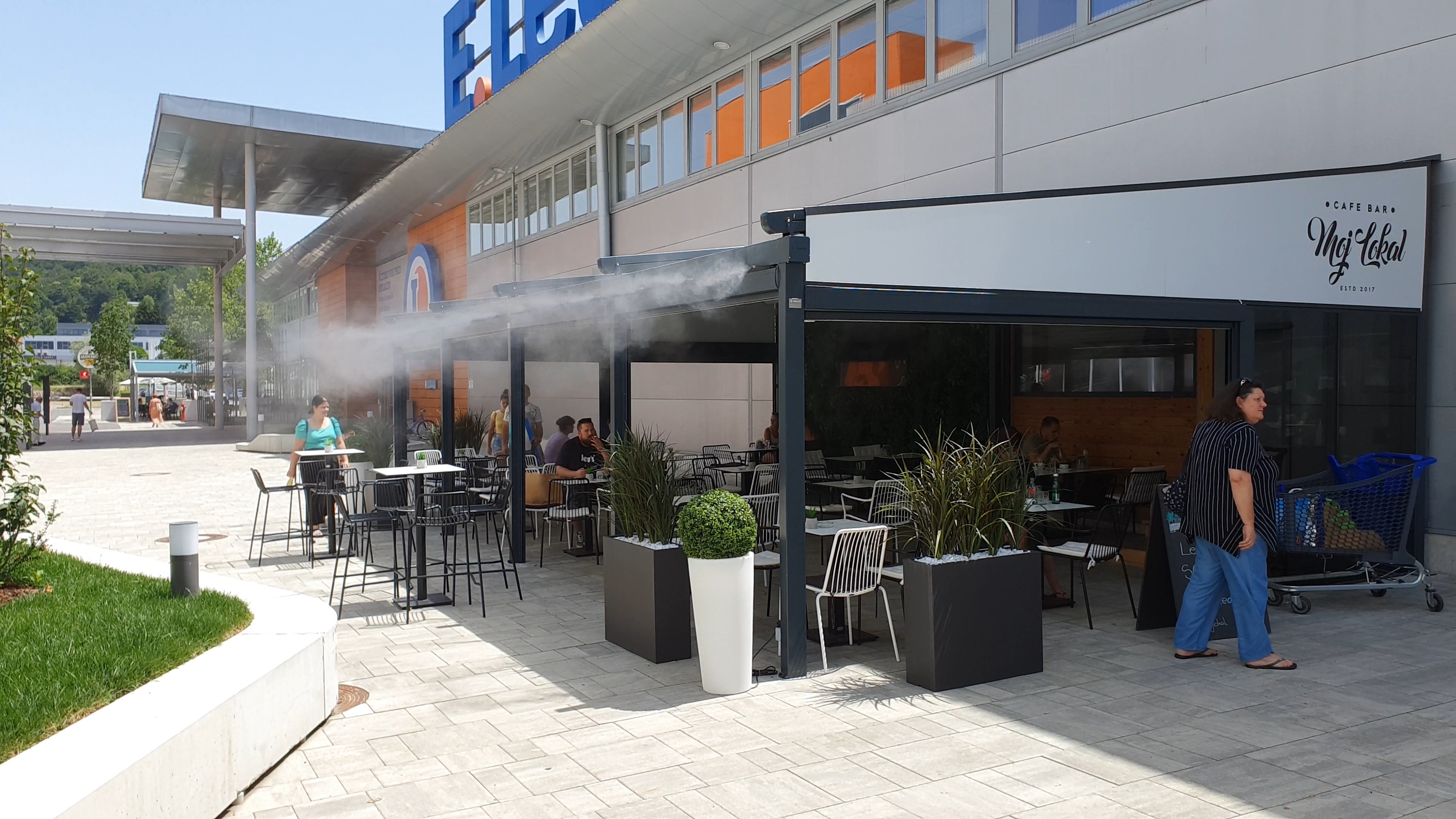 Sistem meglenja na pergoli — Cafe Bar Moj Lokal